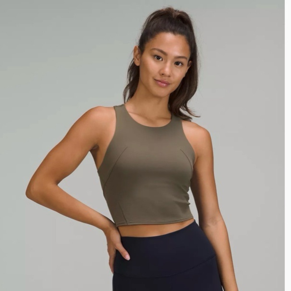 Lululemon Invigorate Tank Top in Size 0